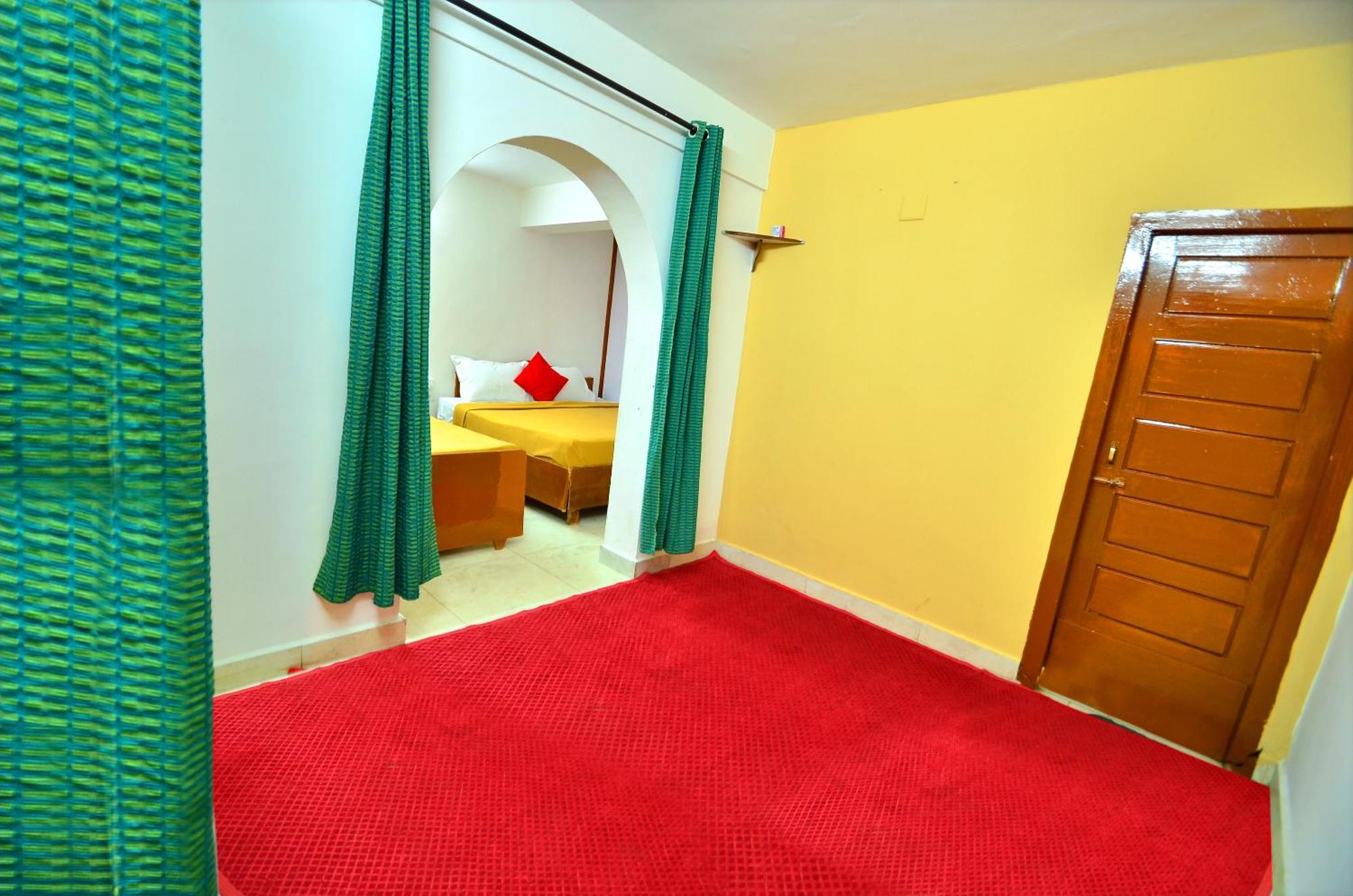 Estay Sk Residency Ooty Esterno foto