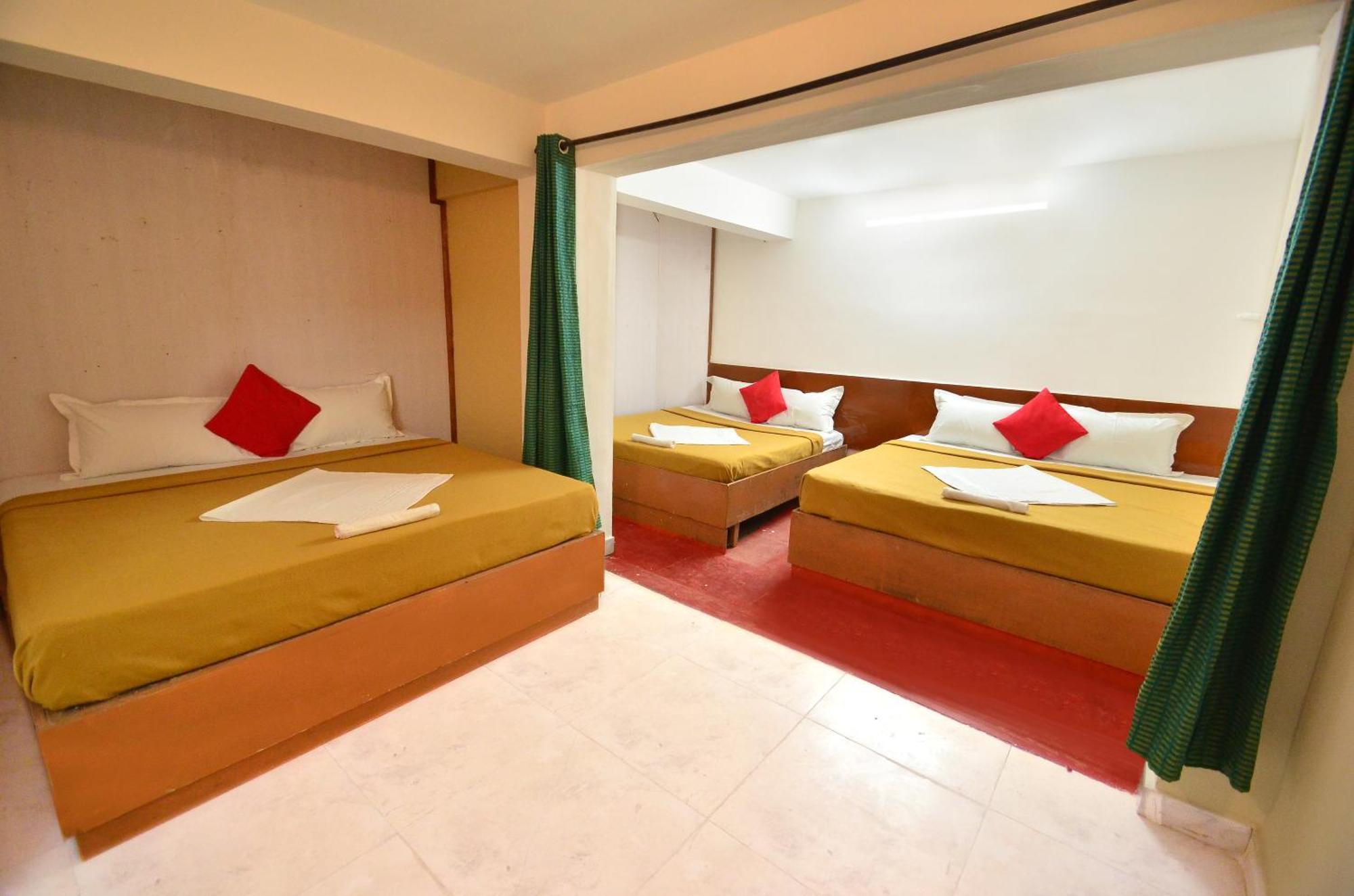 Estay Sk Residency Ooty Esterno foto
