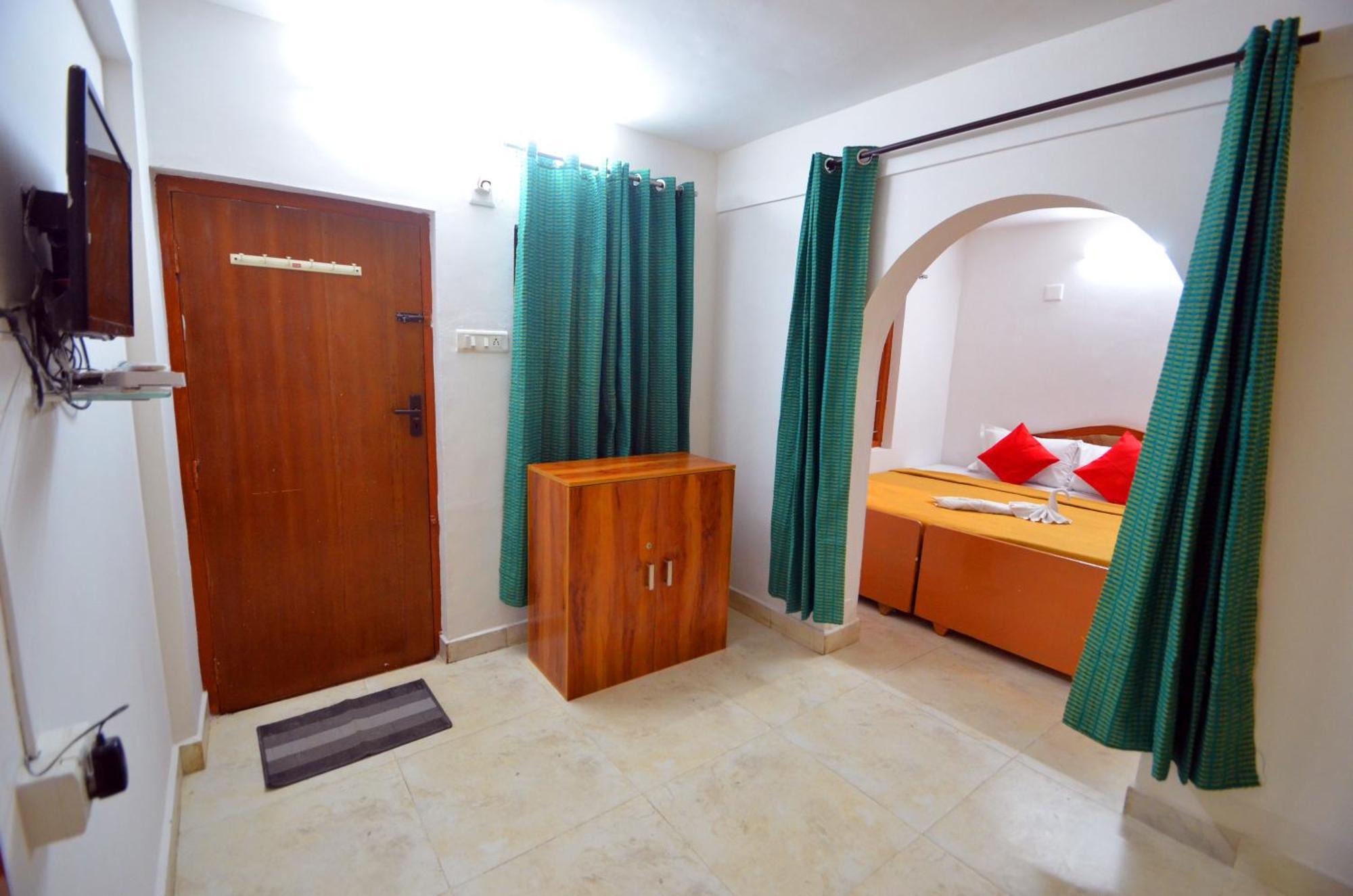Estay Sk Residency Ooty Esterno foto